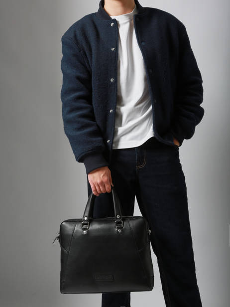 Documententas Arthur & aston Zwart jose 1 ander zicht 1